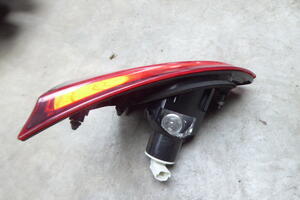 LAMPA KLAPY TYŁ PRAWA W KLAPĘ