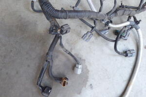 WIĄZKA INSTALACJA KOSTKA WTYCZKA SILNIKA 