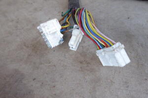 WIĄZKA INSTALACJA KOSTKA WTYCZKA SILNIKA 