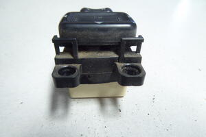 PRZEŁĄCZNIK REGULACJI LUSTEREK