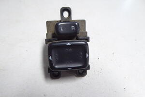 PRZEŁĄCZNIK REGULACJI LUSTEREK