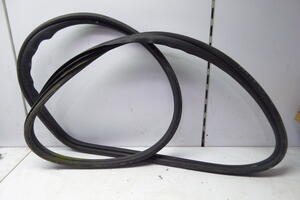 USZCZELKA KAROSERYJNA DRZWI TYŁ LEWA 