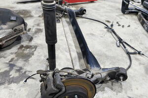 OŚ BELKA ZAWIESZENIE TYŁ