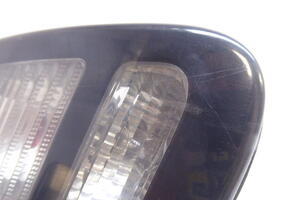 LAMPA KLAPY TYŁ LEWA W KLAPĘ