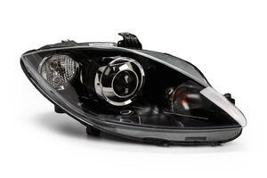 LAMPA REFLEKTOR PRAWY