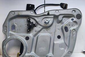 PODNOŚNIK SZYBY PRZÓD PRAWY MANUALNY